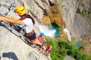 Vía Ferrata del Sorrosal en Broto – Aventura en la cascada de Ordesa