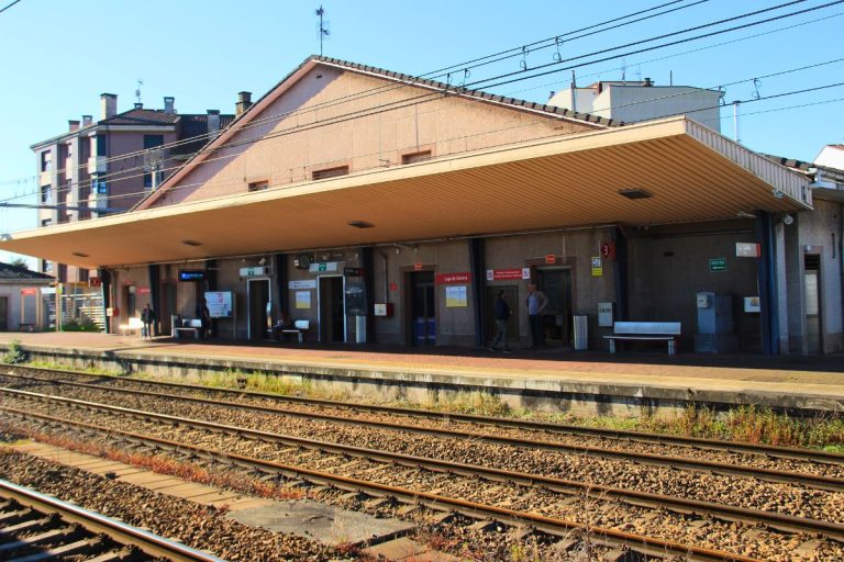 Estacion Llugo Llanera (03)