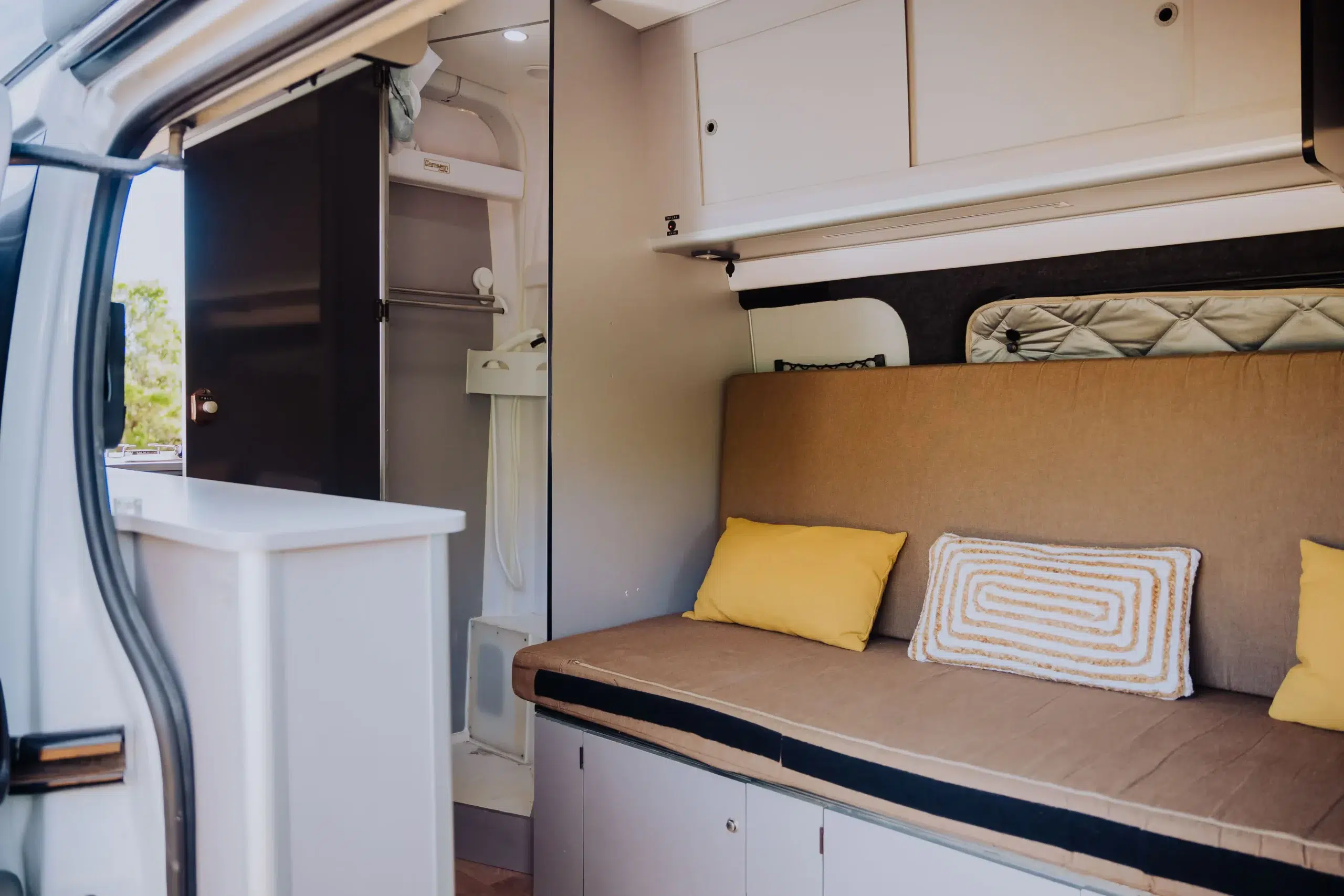 Alquiler 3 plazas Opel Vivaro Camper H3 en La Gomera